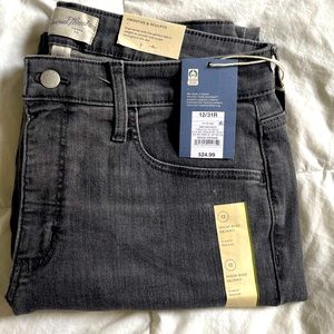 Universal Threads high-rise skinny - size  12